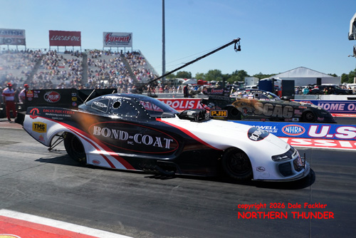 Hunter Green (near lane) vs Daniel Wilkerson (far lane)
